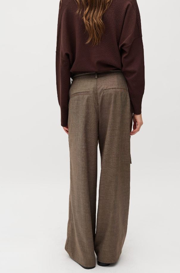Lyrica-M Pant
