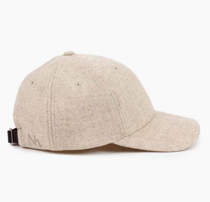 Nohr Synne Ullcaps med skinnrem