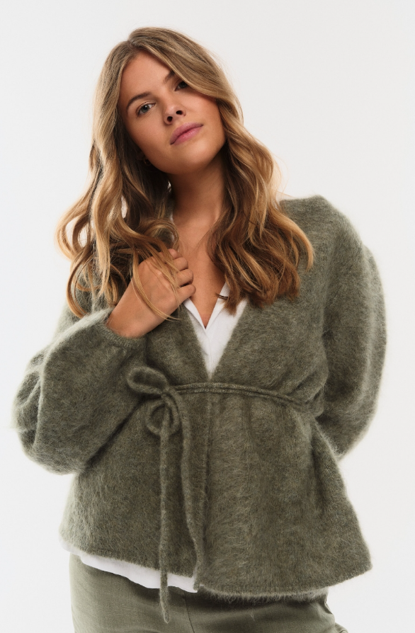 Fredrikke Chunky Cardigan