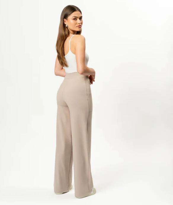 Asana Relaxed Straight Pant Tan