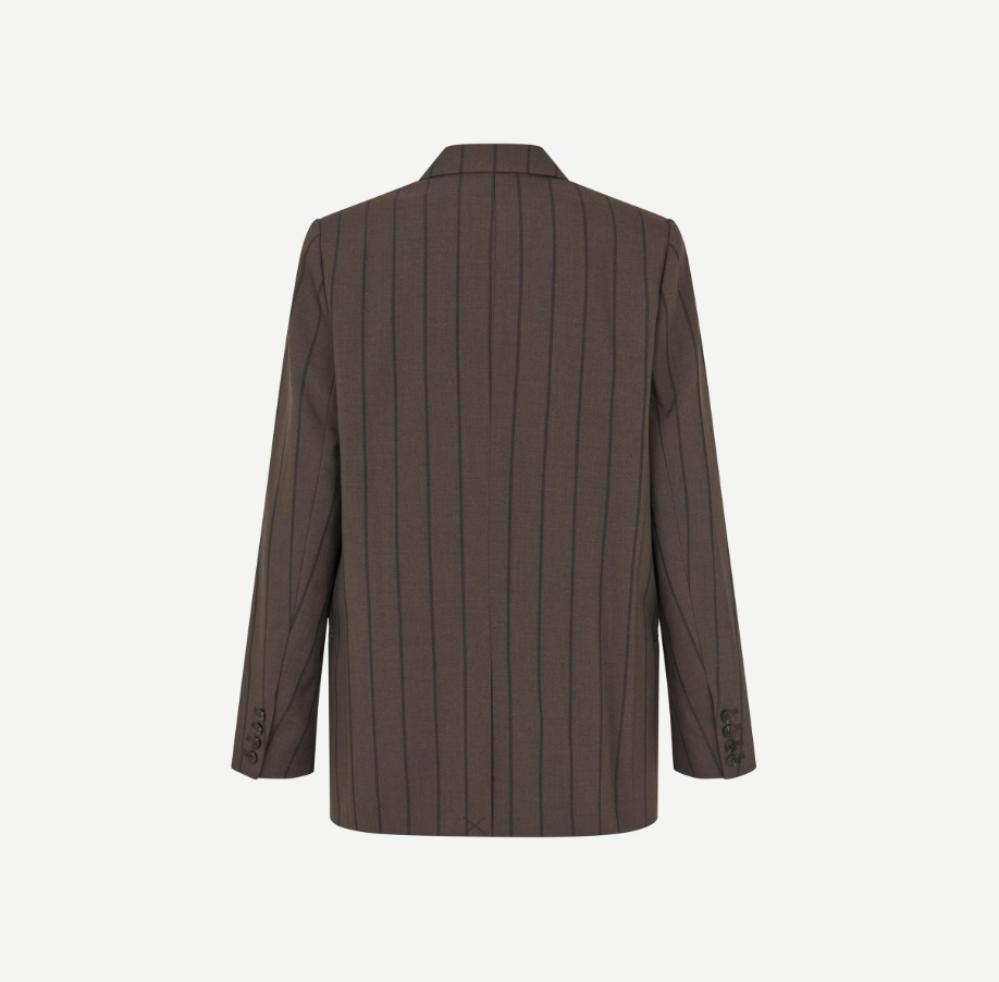 Sahelly Blazer 16178 Mulch St.