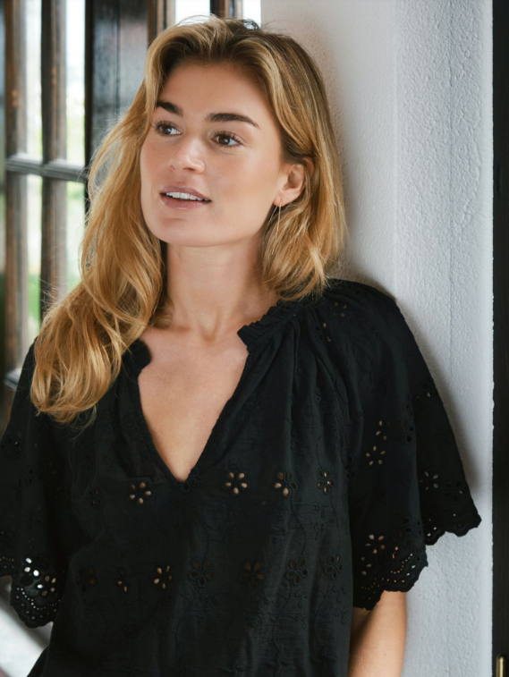 Odet Embroidery Blouse