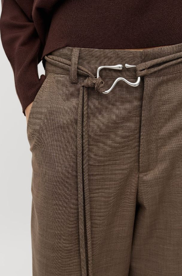 Lyrica-M Pant