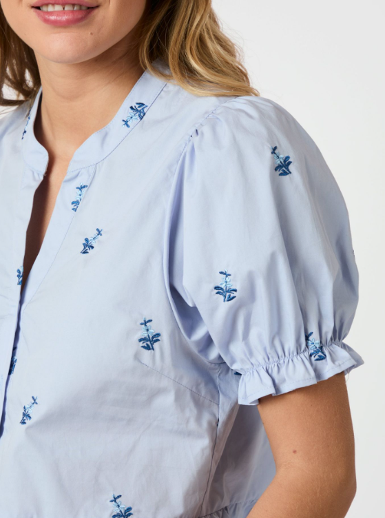Savy Embroidery Blouse