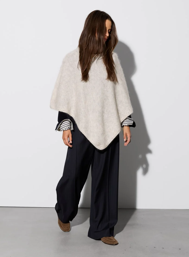Helena poncho Birch
