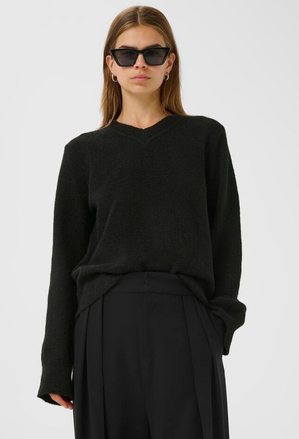 GuniIW V-Neck