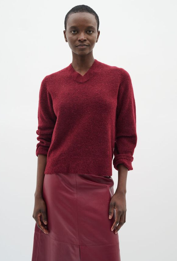 GunIW V-Neck