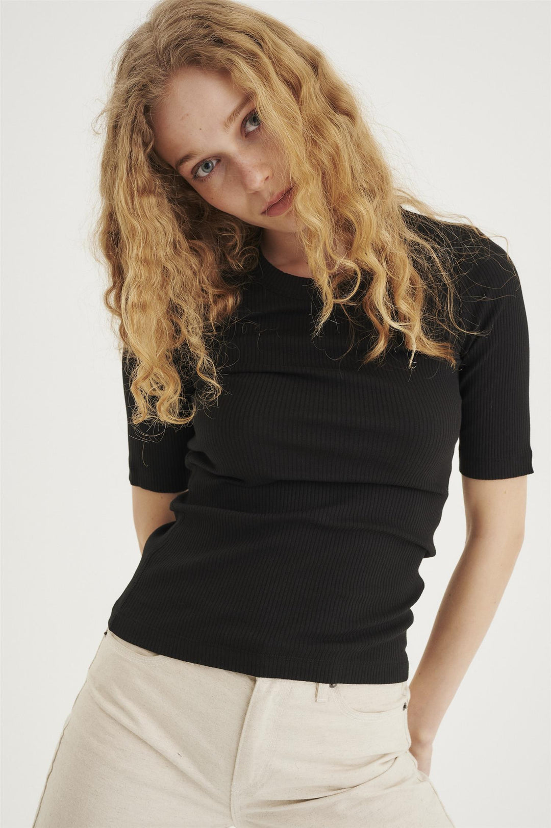 DagnaIW T-shirt Black