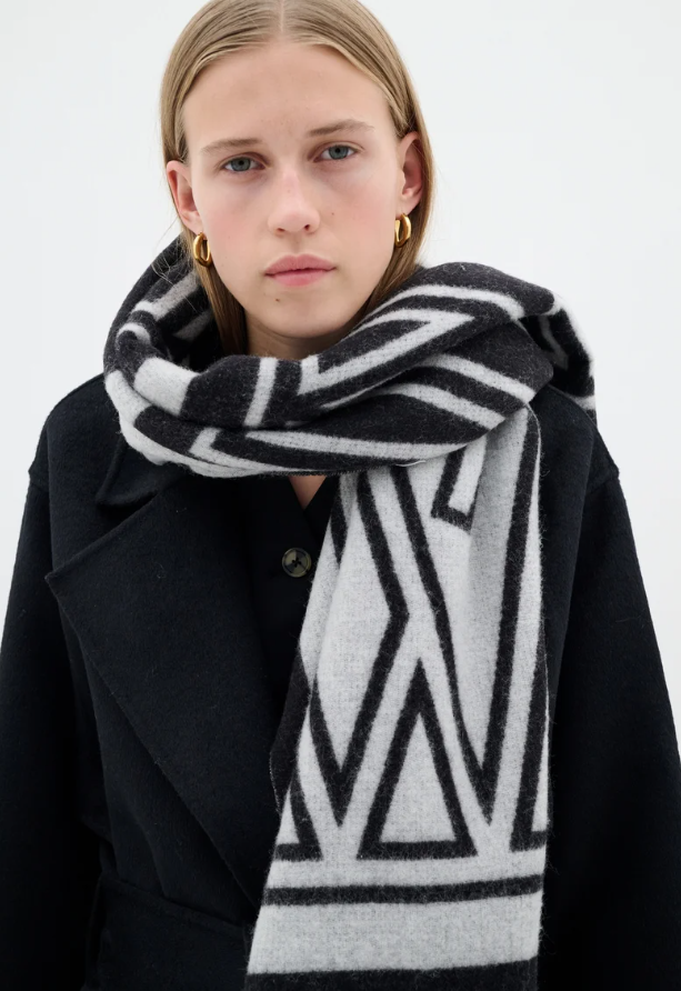 MyrtheIW Logo Scarf