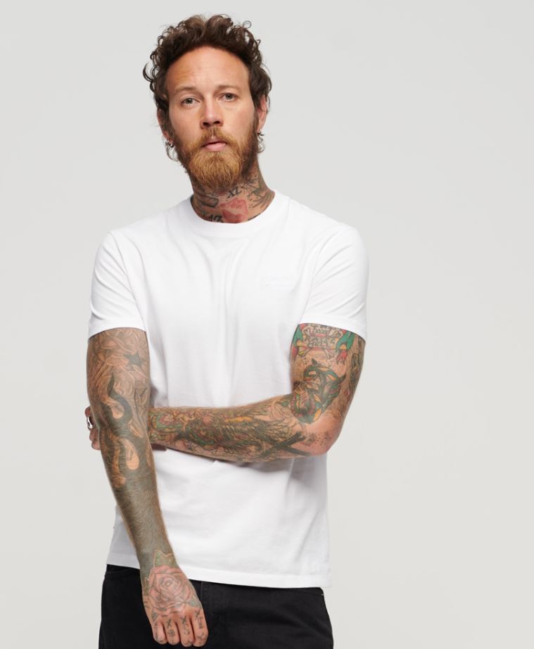 Essential Logo Emb Tee