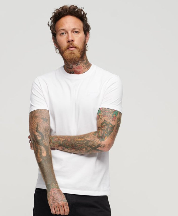 Essential Logo Emb Tee
