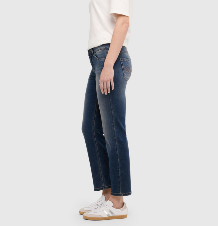 Carrie Straight Fashion Rinsed