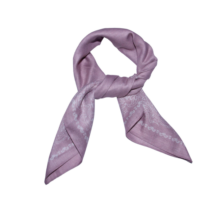 Skjerf m/kant 70x70 Rosa