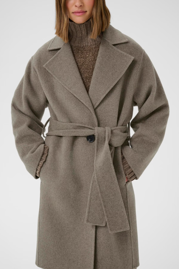 YillaIW Coat