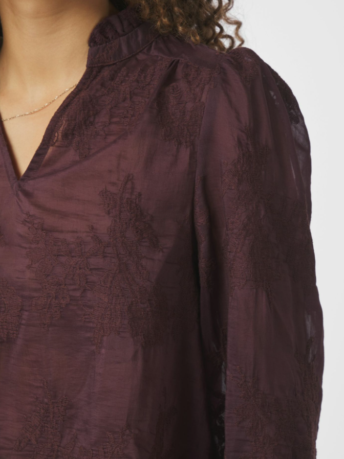 Amara Big Embroidery Blouse