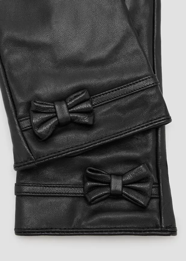 Gloves Bow