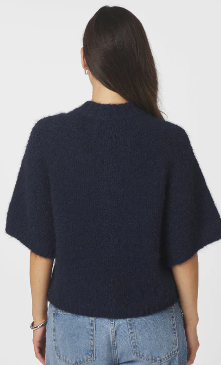 Benuta Fluffy Knit Cardigan