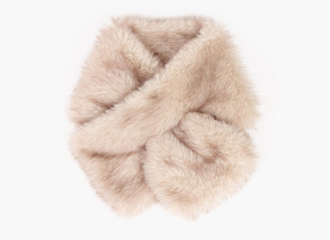 Angela Skjerf i Fuskepels