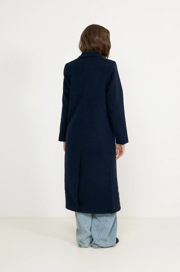 Falcon Coat 11104 Salute