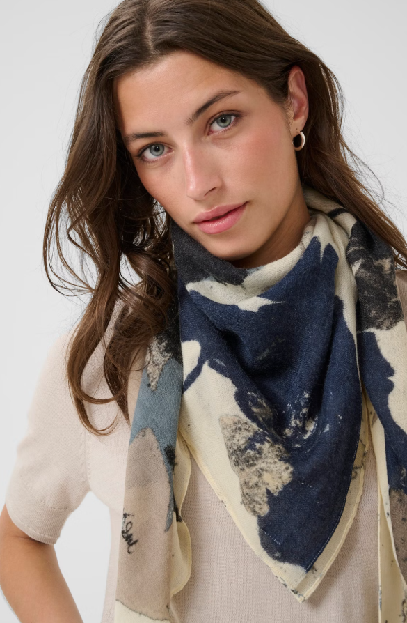 FelisiaPW SC Neutral Leaf