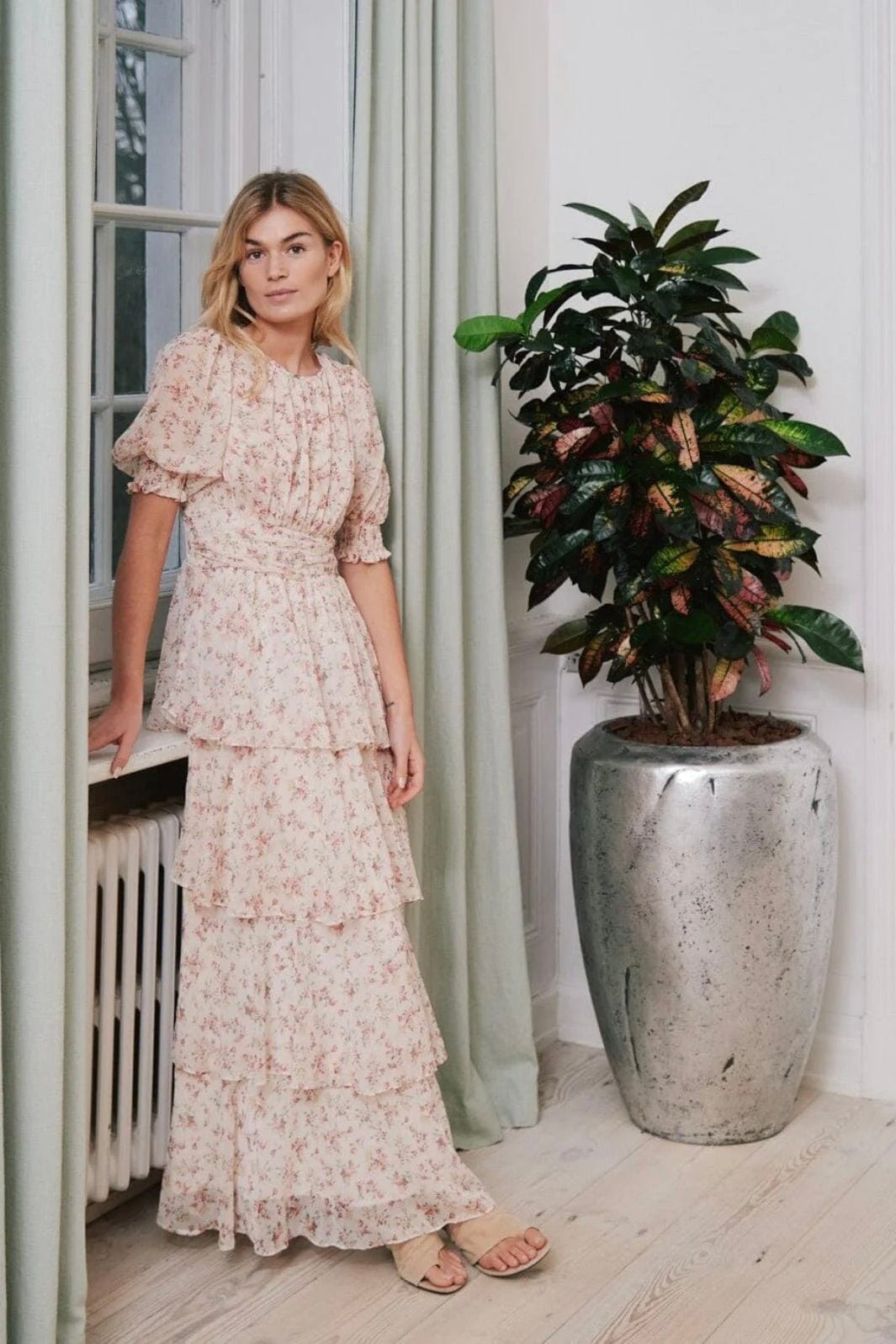 Sable Meadow Printed Dress Creme