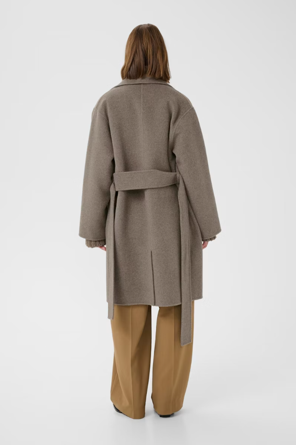 YillaIW Coat