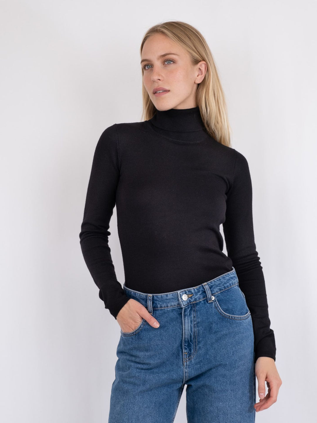 Knox Rollneck Knit Blouse